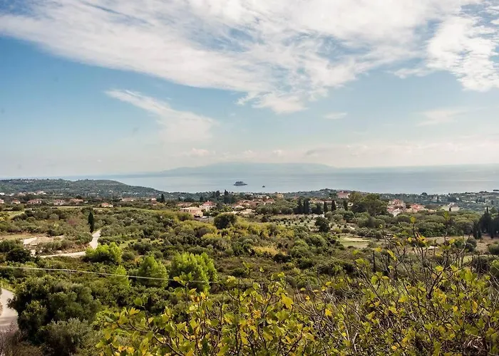 House In * Lakíthra
