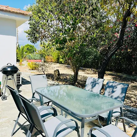 بيت للعطل House In