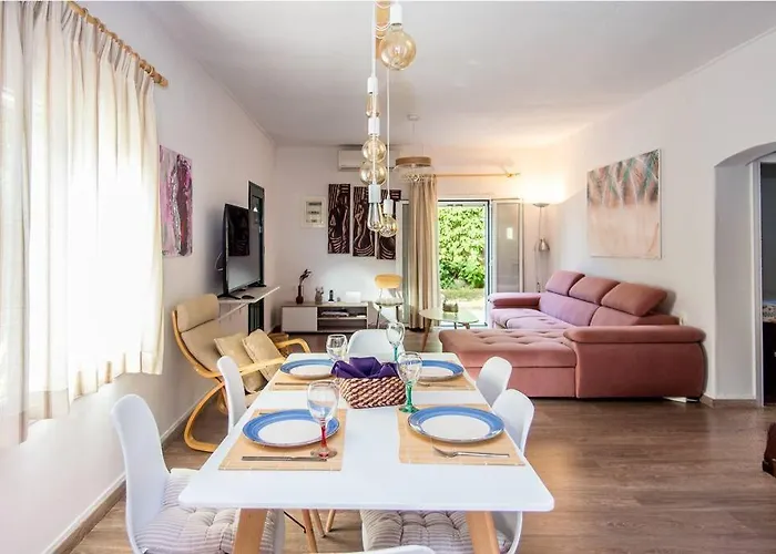 House In בית נופש